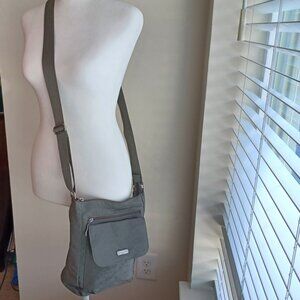 BAGGALLINI Adjustable CROSSBODY SHOULDER PURSE HAND BAG Multi Pockets Cheetah